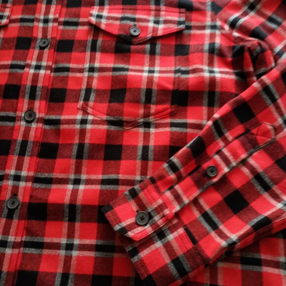 Tilley Plaid Flannel Long Sleeve Button-down Shirt Red Black Gray Men’s Size XL - Picture 8 of 13